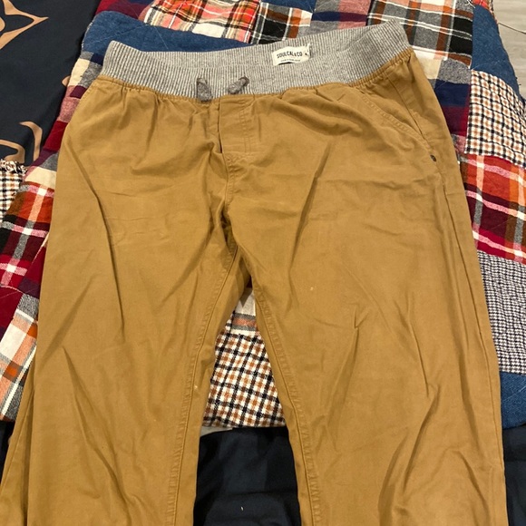 SoulCal khakis - Picture 1 of 6